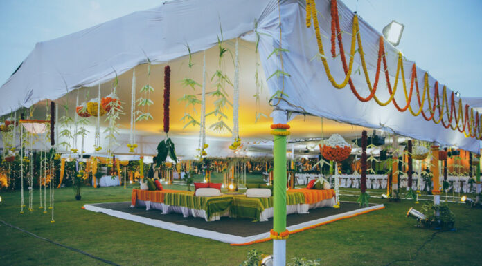 How To Decorate Outdoor Wedding?